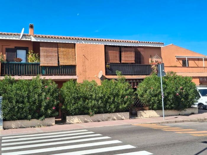 Appartamento trilocale in vendita in Via Livorno, Cannigione, Arzachena