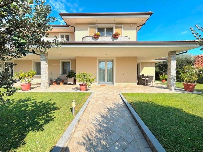Casa con 6 locali in vendita in Via Traversa, Lammari Lunata, Capannori