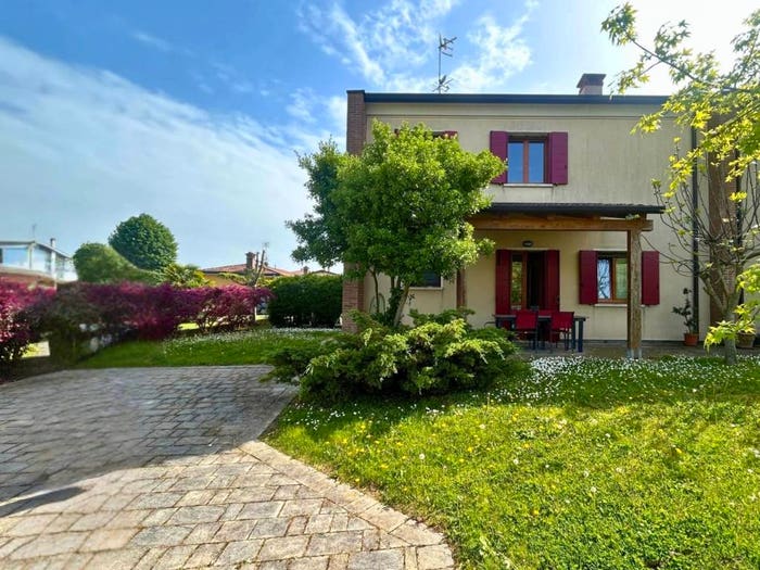 Casa con 6 locali in vendita in Centro, San Martino di Venezze