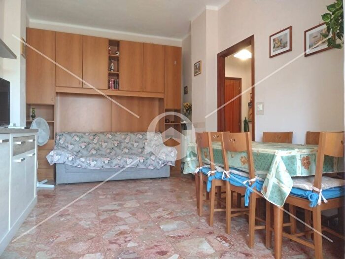 Appartamento bilocale in vendita in Borghetto Santo Spirito