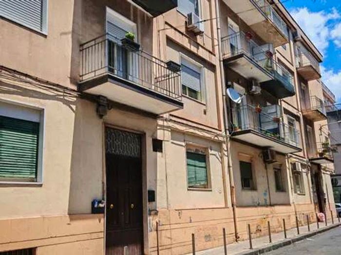 Appartamento trilocale in vendita in Via Circumvallazione, Paternò