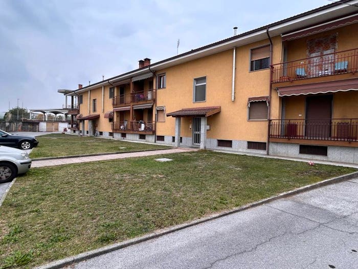 Appartamento quadrilocale in vendita in Via Vecchia di Cuneo, Centro, Beinette