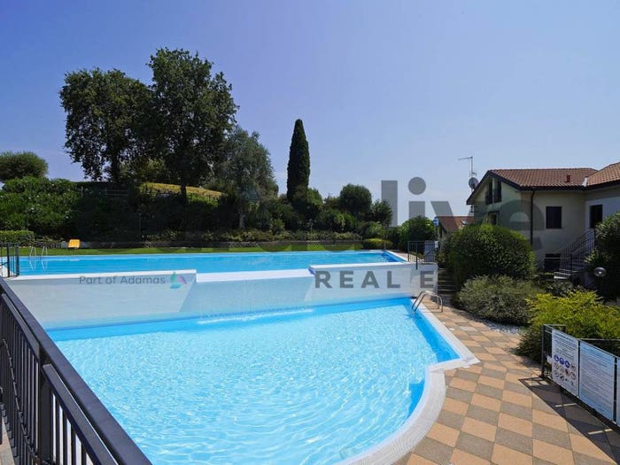 Appartamento trilocale in vendita in Viale Catullo, Solarolo, Manerba del Garda