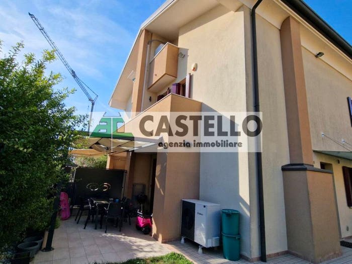 Casa quadrilocale in vendita in Via Mussolini, Mussolini, Villanova di Camposampiero
