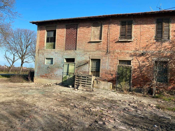 Casa con 5 locali in vendita in Zona Industriale Casola Canina, Imola