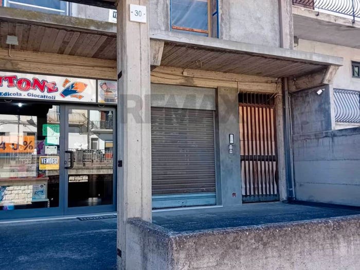 Appartamento con 6 locali in vendita in Castel Di Judica, Castel di Iudica