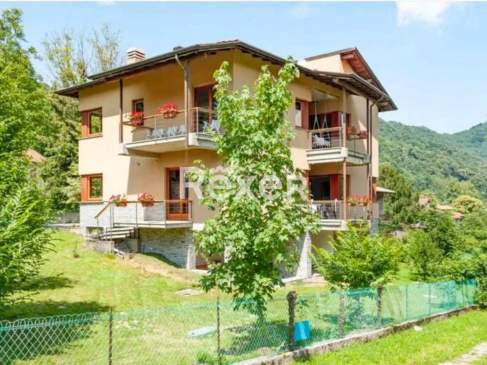 Casa con 5 locali in vendita in Frazione Casere, LavenoMombello