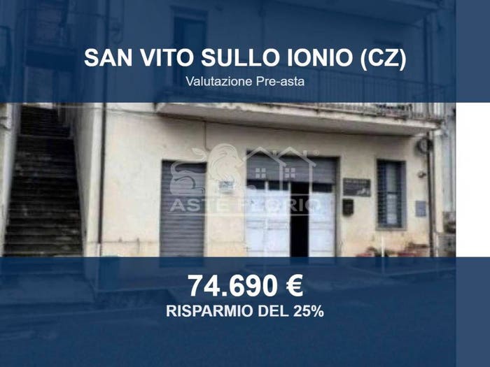 Appartamento con 6 locali in vendita in Via Giuseppe Garibaldi null, San Vito sullo Ionio