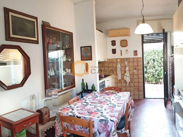 Appartamento bilocale in vendita in Via Amerigo Vespucci Torre del Lago, Torre del Lago, Viareggio