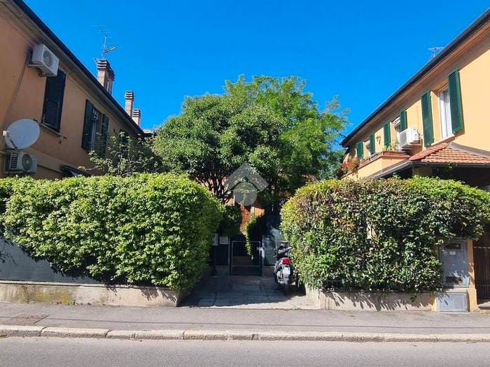 Appartamento trilocale in vendita in Via G Francesco Barbieri, Bolognina, Bologna