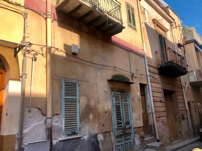 Casa con 6 locali in vendita in Via Gigante, Centro, Bagheria