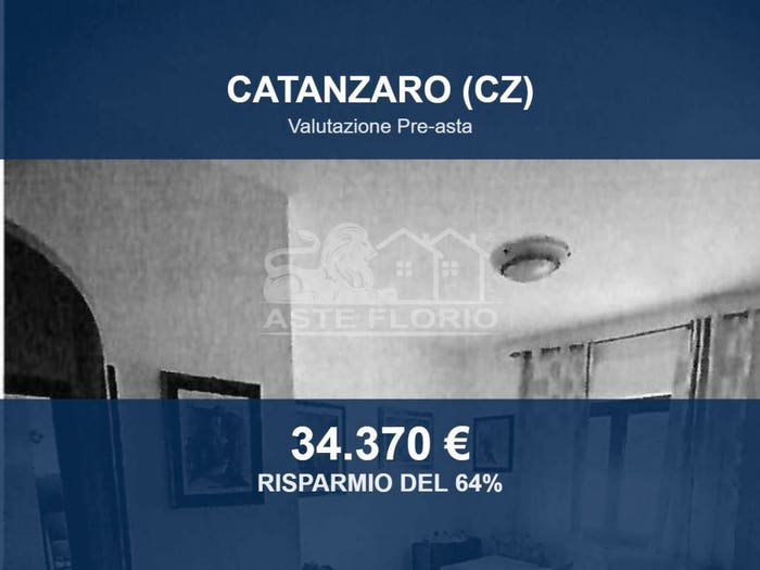 Appartamento trilocale in vendita in Via Carlo V, Centro Storico San Leonardo Stadio Pontepiccolo, Catanzaro