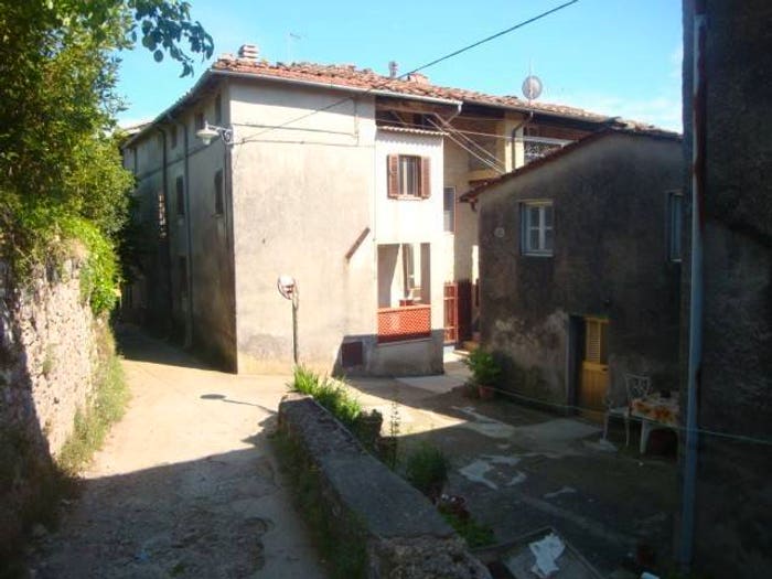 Casa quadrilocale in vendita in Camaiore Paese, Camaiore