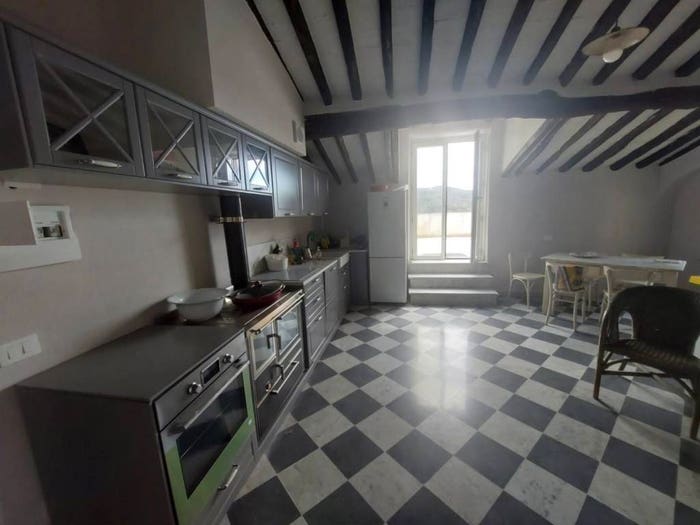 Appartamento con 6 locali in vendita in Arcola