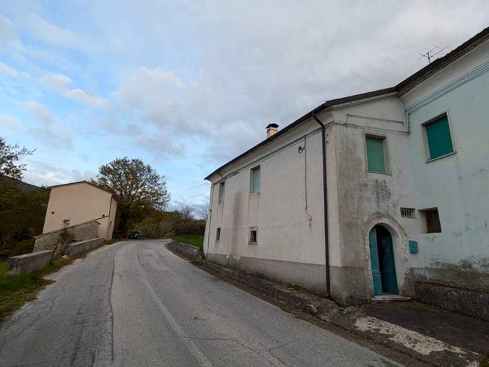 Casa trilocale in vendita in Via Fiaschi, Centro, Castelpetroso