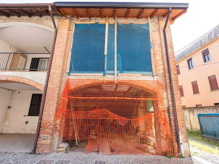Casa bilocale in vendita in Via d'Adda, Centro, Mariano Comense