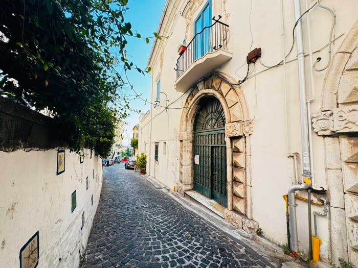 Appartamento quadrilocale in vendita in Via Osvaldo Costabile, Centro, Vietri sul Mare