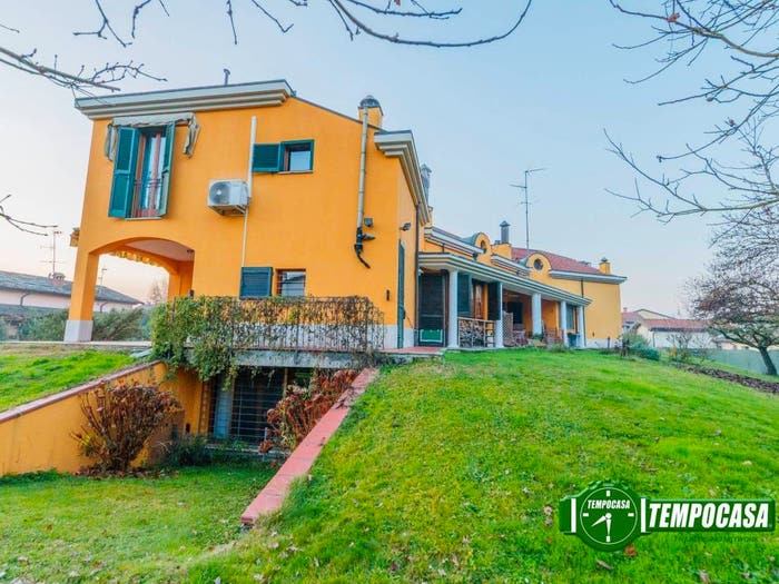 Casa con 5 locali in vendita in Via Riviera, Torre d'Isola
