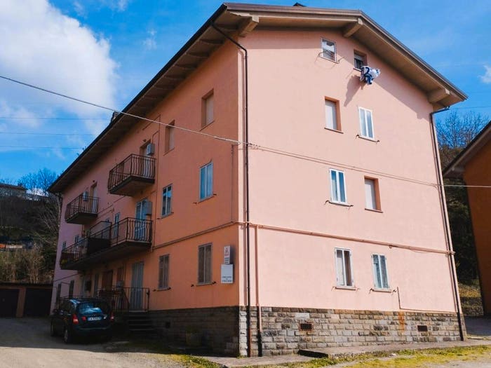 Appartamento trilocale in vendita in Via Caduti a Roncastaldo, Centro, Monghidoro