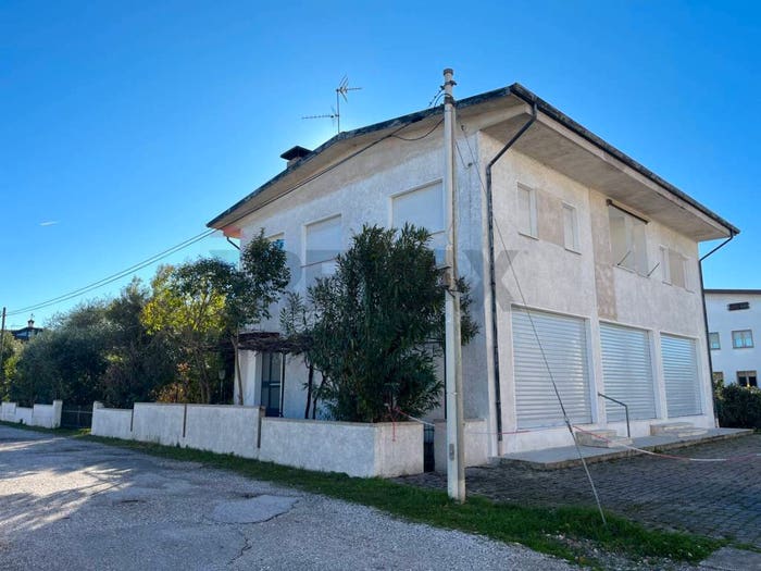 Casa con 6 locali in vendita in Centro, Pasian di Prato