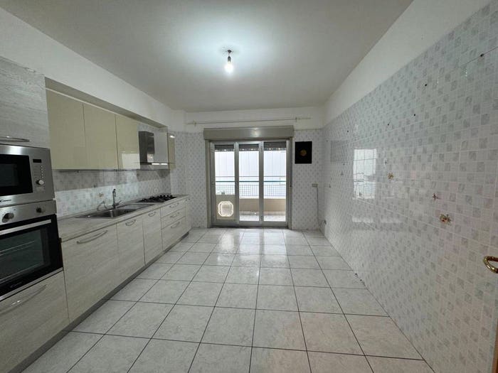 Appartamento trilocale in vendita in Via Adolfo Celi, Minissale, Messina