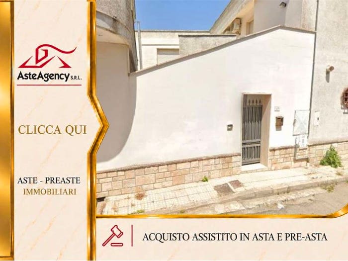 Appartamento con 5 locali in vendita in Via refise, Lequile