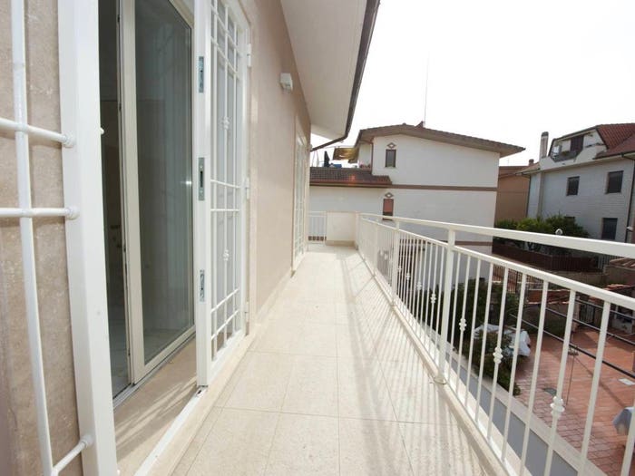 Casa quadrilocale in vendita in Via Roberto Faravelli, Centro, Monterotondo