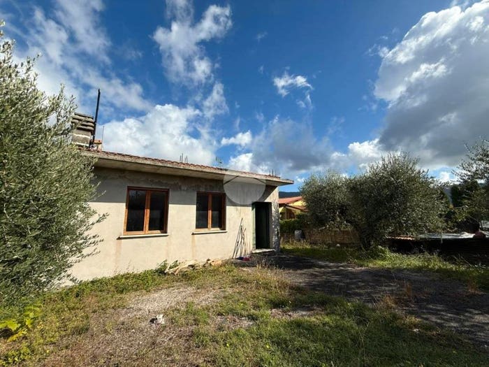 Casa trilocale in vendita in Via Colle Doddo, Palestrina