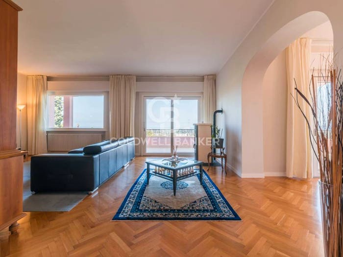 Casa con 6 locali in vendita in Via Camilluccia, Misano Adriatico