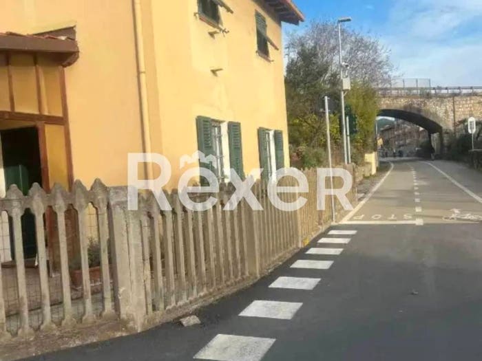 Casa quadrilocale in vendita in Via A Fontana, Marina Di Andora, Andora