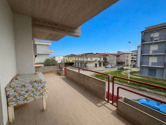 Appartamento quadrilocale in vendita in Via Ubaldo Scevola, Castelnuovo, Campli