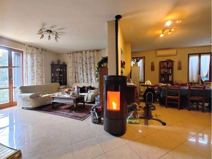 Casa quadrilocale in vendita in Centro, Carpaneto Piacentino
