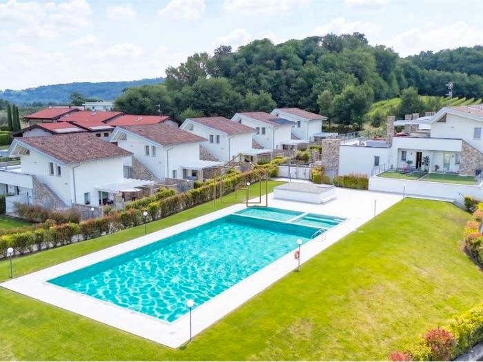 Appartamento trilocale in vendita in Via Prais, Centro, Padenghe sul Garda