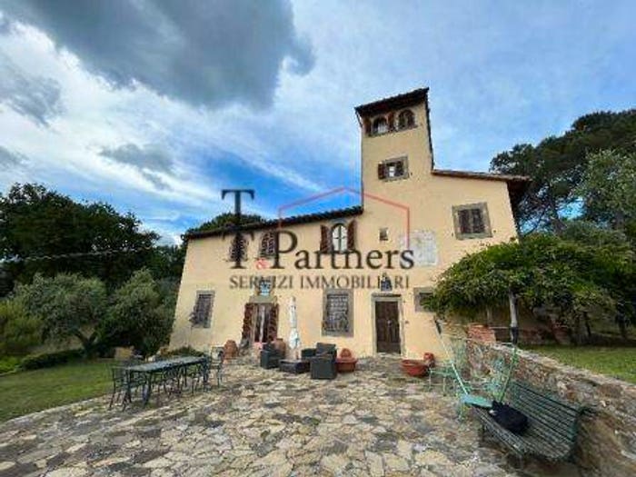Casa con 6 locali in vendita in Via di Doccia, Settignano, Firenze