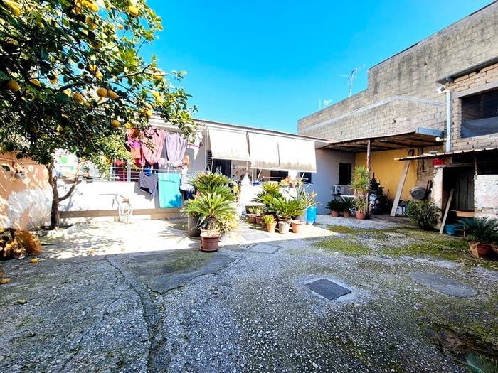 Casa in vendita in Via Caracciolo, Centro, Caivano