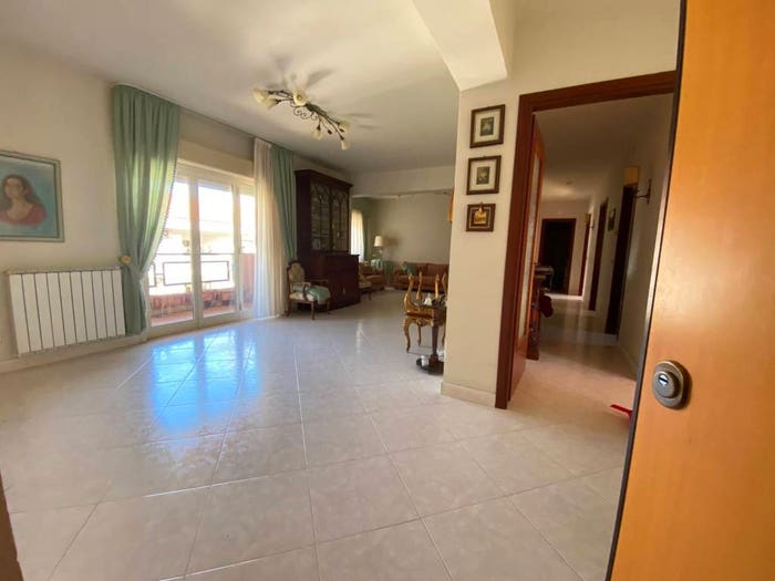 Appartamento trilocale in vendita in Via Pietro Nenni, Annunziata Alta, Messina