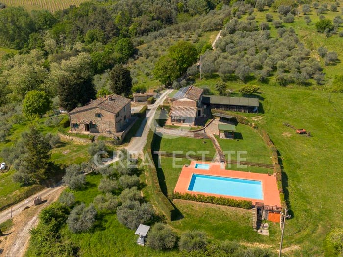 Casa con 6 locali in vendita in via Tiepolo, Centro, Montaione