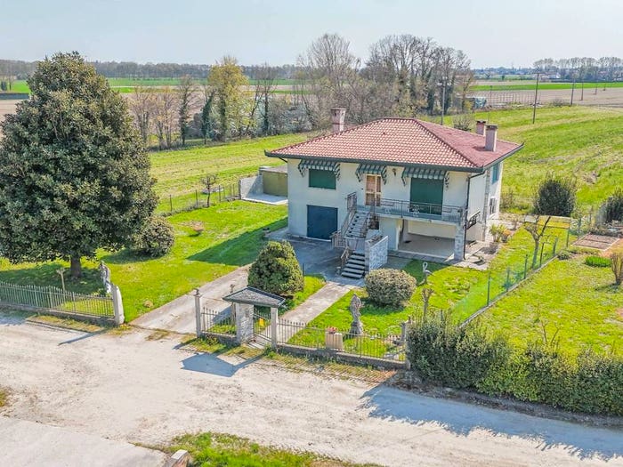 Casa con 6 locali in vendita in Via Seriola Veneta Sinistra, Oriago, Mira