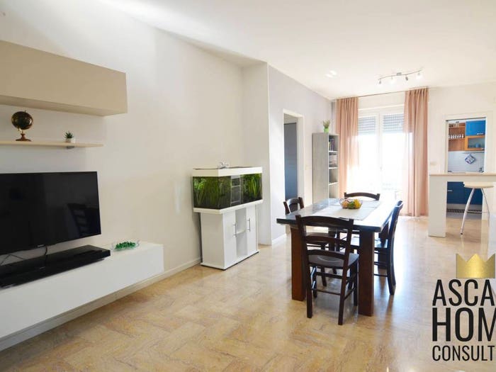 Appartamento trilocale in vendita in Via Ventimiglia, Sant'Agnese Università, Modena