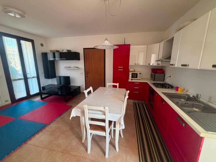 Appartamento trilocale in vendita in Via Dante Alighieri, Centro, San Costanzo