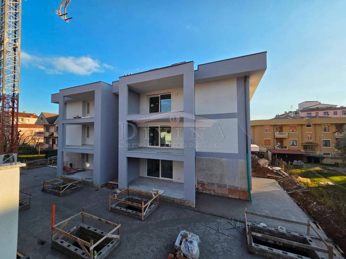 Appartamento trilocale in vendita in Via Montello, Centro, Brugherio