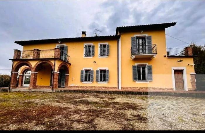Casa con 6 locali in vendita in Via Sabbione, Valmadonna, Alessandria