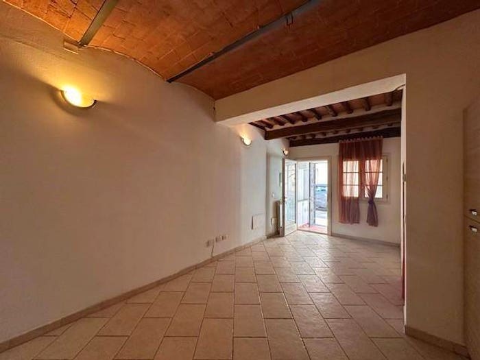 Appartamento trilocale in vendita in Via Roma, Centro, Cascina