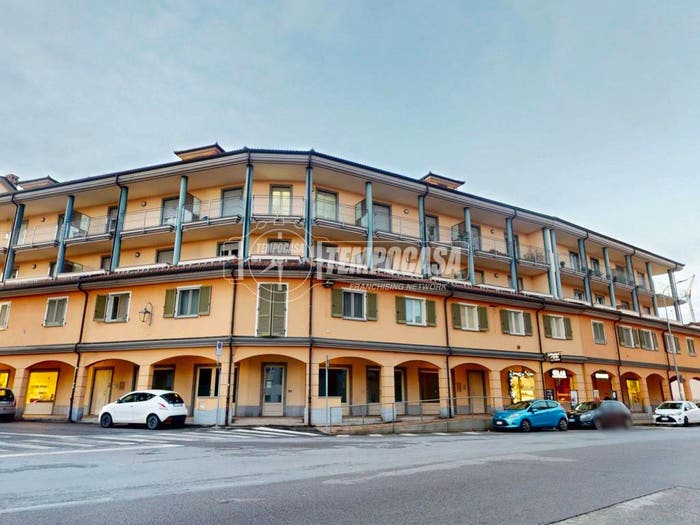 Appartamento trilocale in vendita in Via Cuneo, Centro, Bra