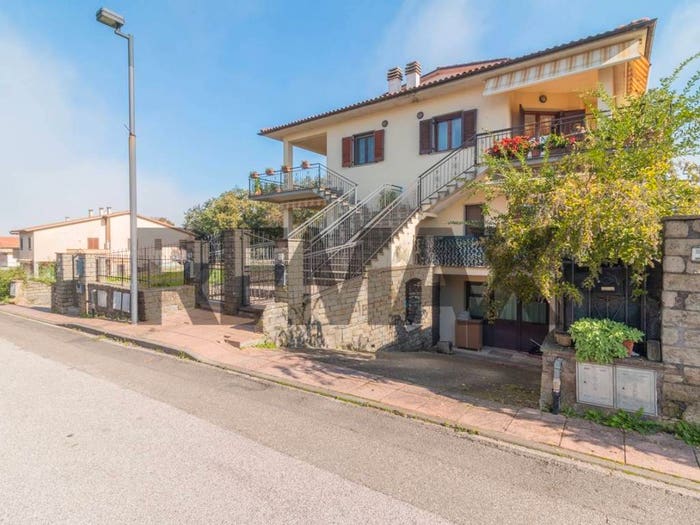 Casa con 5 locali in vendita in VIA ALCIDE DE GASPERI, Centro, Bomarzo