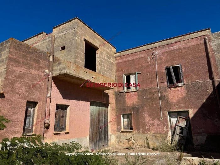 Casa con 6 locali in vendita in Strada Coppola, Locogrande, Misiliscemi
