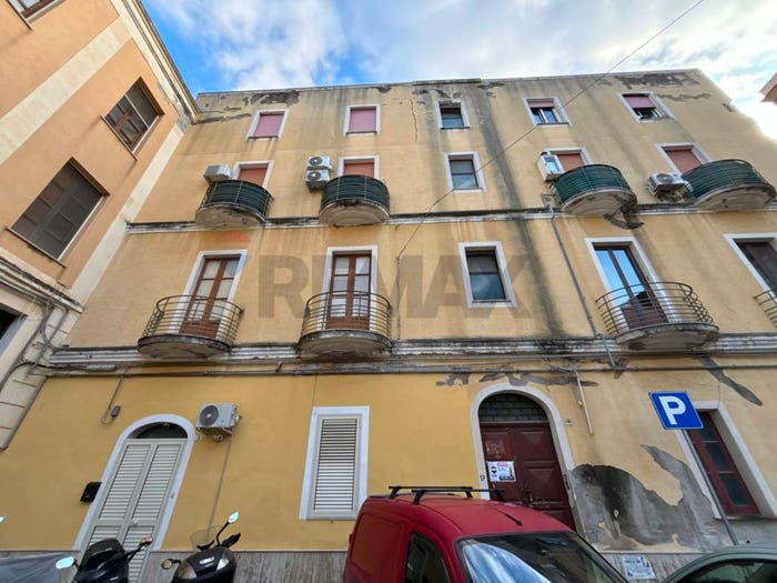 Appartamento trilocale in vendita in Piazza Carmine, Centro, Augusta