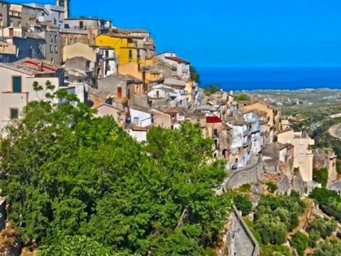 Appartamento con 5 locali in vendita in Corso Umberto I, Centro, Badolato
