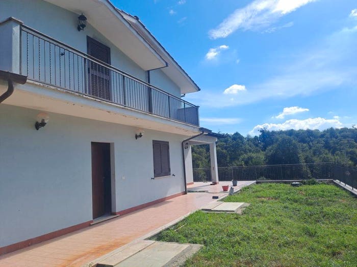 Casa con 5 locali in vendita in Via Colle Fontana, Centro, Lariano