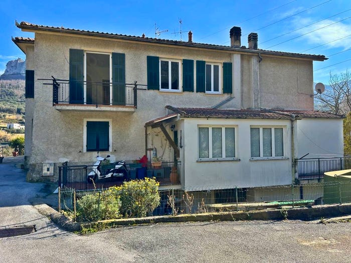 Appartamento quadrilocale in vendita in Via Benne, Feglino, Orco Feglino